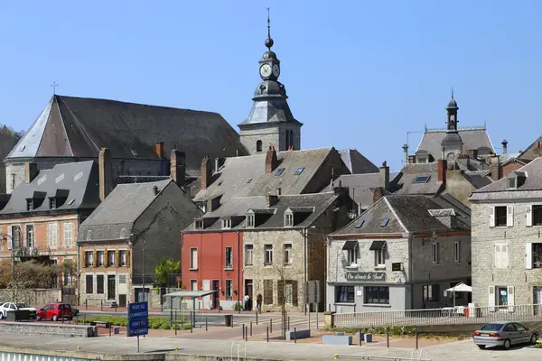 Monte Escalier Habitat Monte escalier Givet
