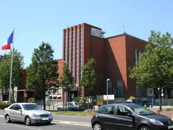 Monte Escalier Habitat Monte escalier Le Bourget