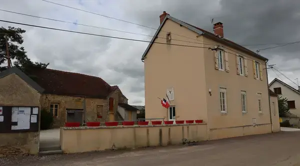 Monte Escalier Habitat Monte escalier Millery