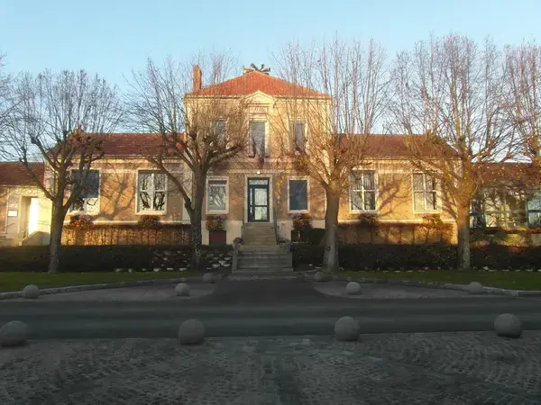 Monte Escalier Habitat Monte escalier Santeny
